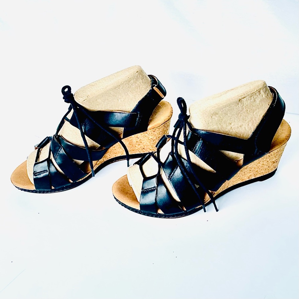 Clarks WIDE 6.5 Lace Up Cork Wedge Black Heel Sandal Open Toe Great Condition! - Picture 5 of 11
